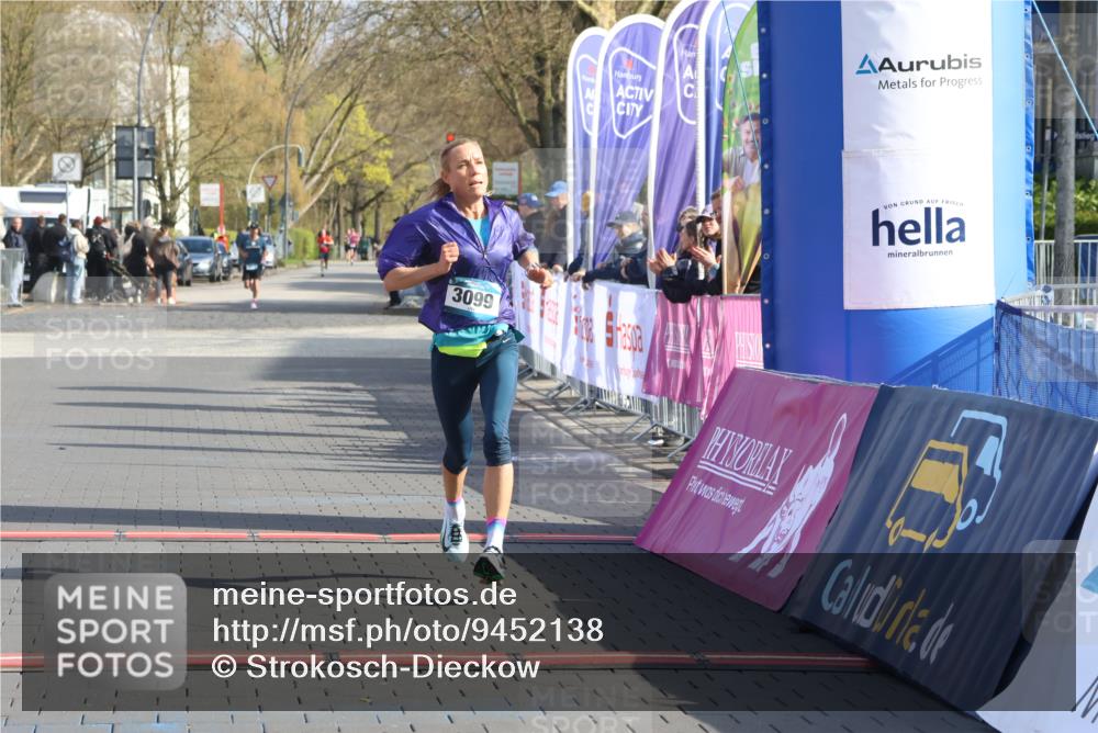 12.04.2026 - 45. Internationalen Wilhelmsburger Insellauf Strokosch-Dieckow http://msf.ph/oto/9452138 12.04.2026 10:21:43 Ziel 2127, 3099 meine-sportfotos.de