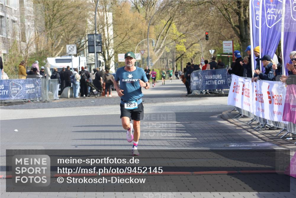 12.04.2026 - 45. Internationalen Wilhelmsburger Insellauf Strokosch-Dieckow http://msf.ph/oto/9452145 12.04.2026 10:21:55 Ziel 2253 meine-sportfotos.de