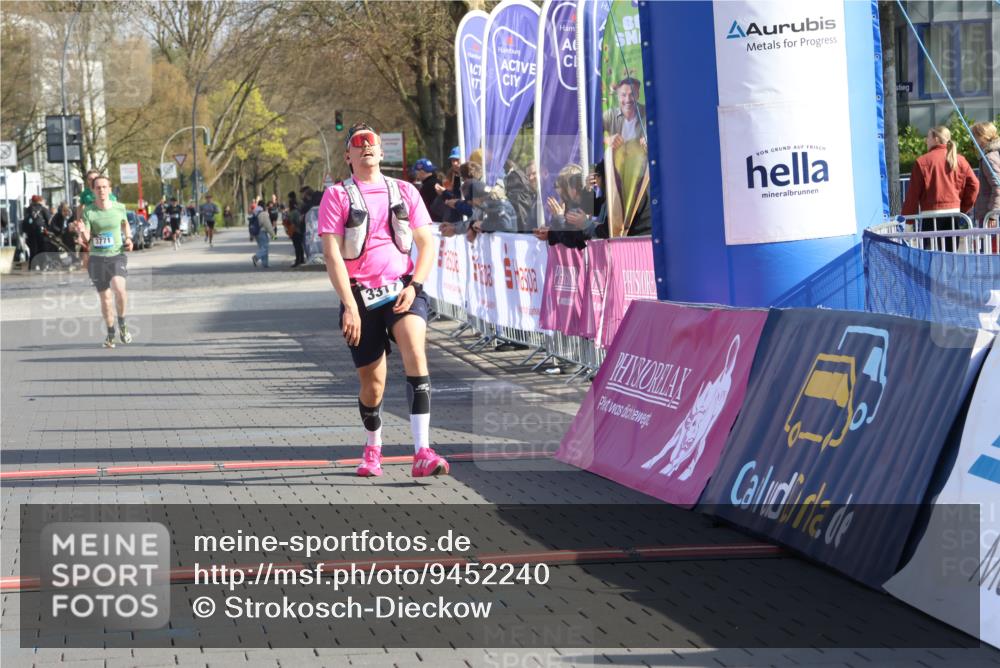 12.04.2026 - 45. Internationalen Wilhelmsburger Insellauf Strokosch-Dieckow http://msf.ph/oto/9452240 12.04.2026 10:22:20 Ziel 3930, 3317 meine-sportfotos.de