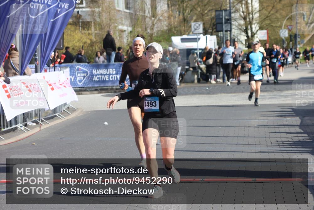 12.04.2026 - 45. Internationalen Wilhelmsburger Insellauf Strokosch-Dieckow http://msf.ph/oto/9452290 12.04.2026 10:34:35 Ziel 4493, 3945 meine-sportfotos.de