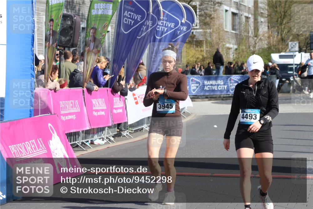 12.04.2026 - 45. Internationalen Wilhelmsburger Insellauf Strokosch-Dieckow http://msf.ph/oto/9452298 12.04.2026 10:34:37 Ziel 4493, 3945 meine-sportfotos.de