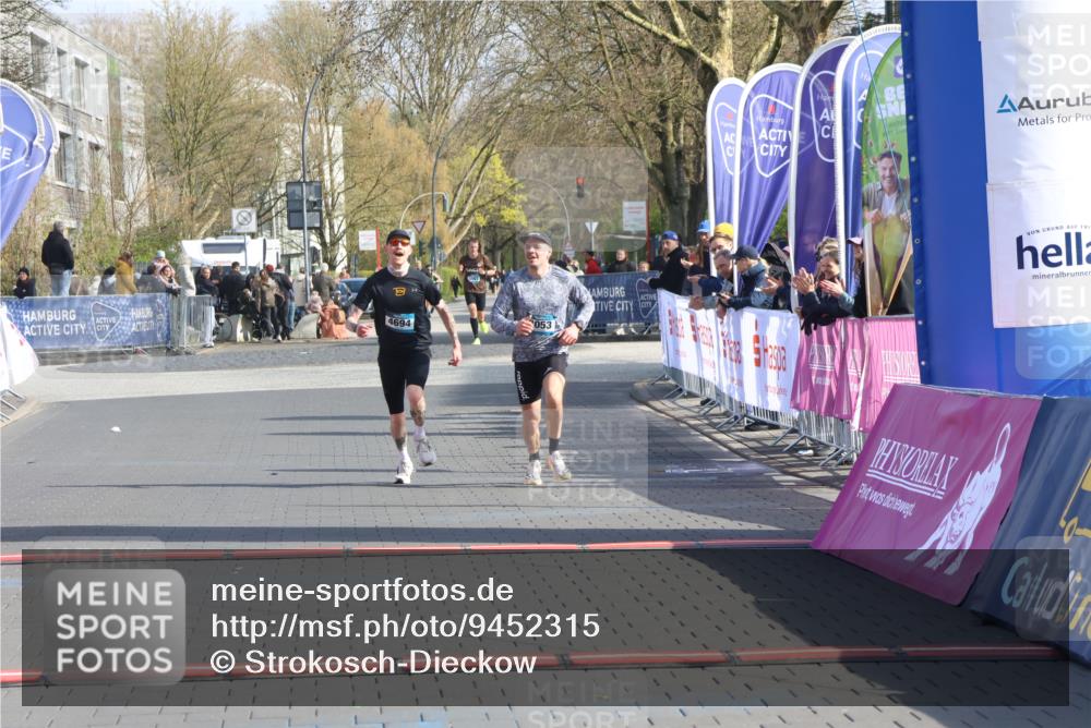 12.04.2026 - 45. Internationalen Wilhelmsburger Insellauf Strokosch-Dieckow http://msf.ph/oto/9452315 12.04.2026 10:22:40 Ziel 3053, 4694 meine-sportfotos.de