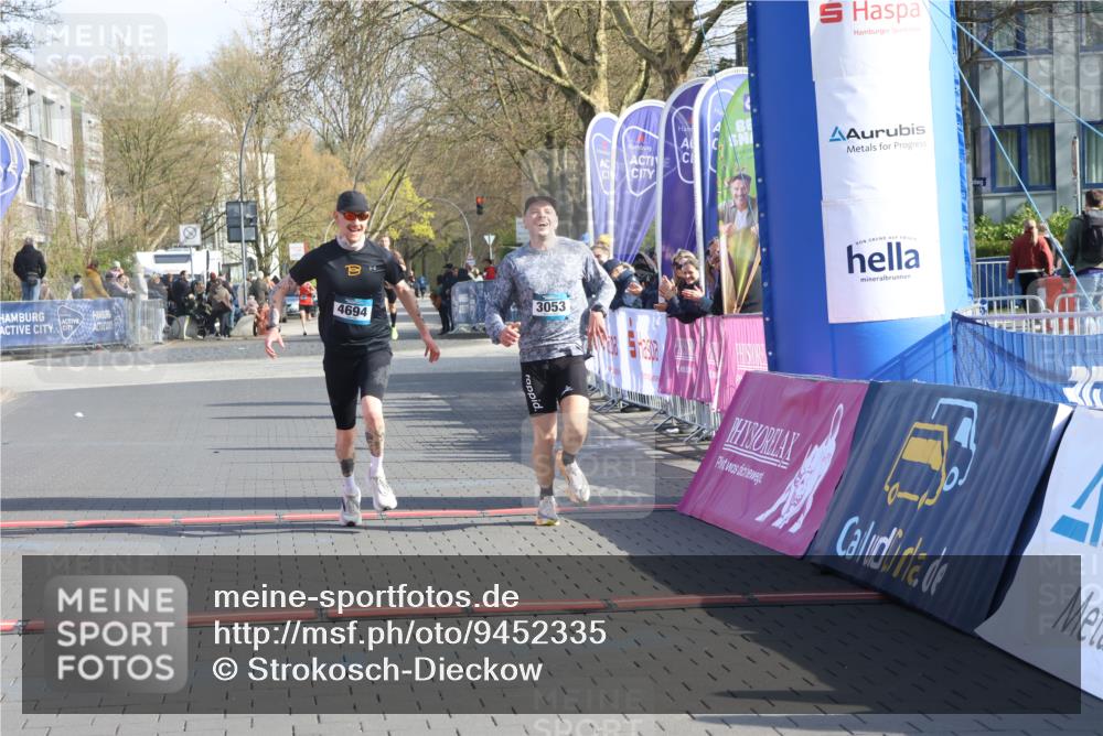 12.04.2026 - 45. Internationalen Wilhelmsburger Insellauf Strokosch-Dieckow http://msf.ph/oto/9452335 12.04.2026 10:22:42 Ziel 3053, 4694 meine-sportfotos.de