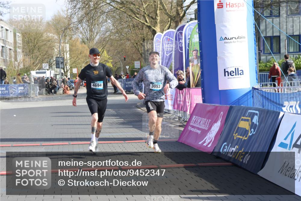 12.04.2026 - 45. Internationalen Wilhelmsburger Insellauf Strokosch-Dieckow http://msf.ph/oto/9452347 12.04.2026 10:22:42 Ziel 3053, 4694 meine-sportfotos.de