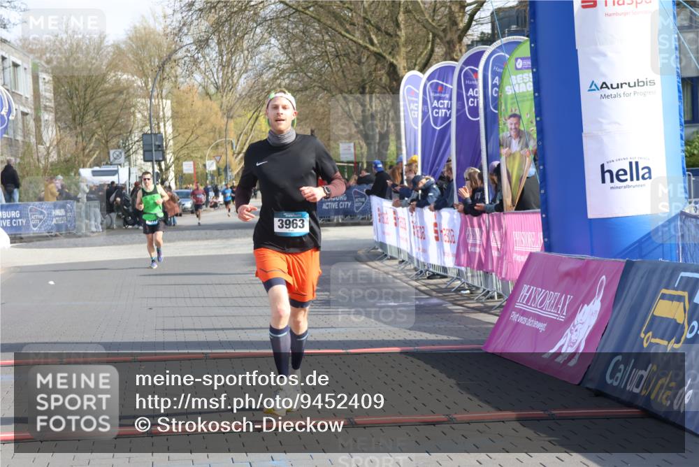 12.04.2026 - 45. Internationalen Wilhelmsburger Insellauf Strokosch-Dieckow http://msf.ph/oto/9452409 12.04.2026 10:22:59 Ziel 5561, 3963 meine-sportfotos.de