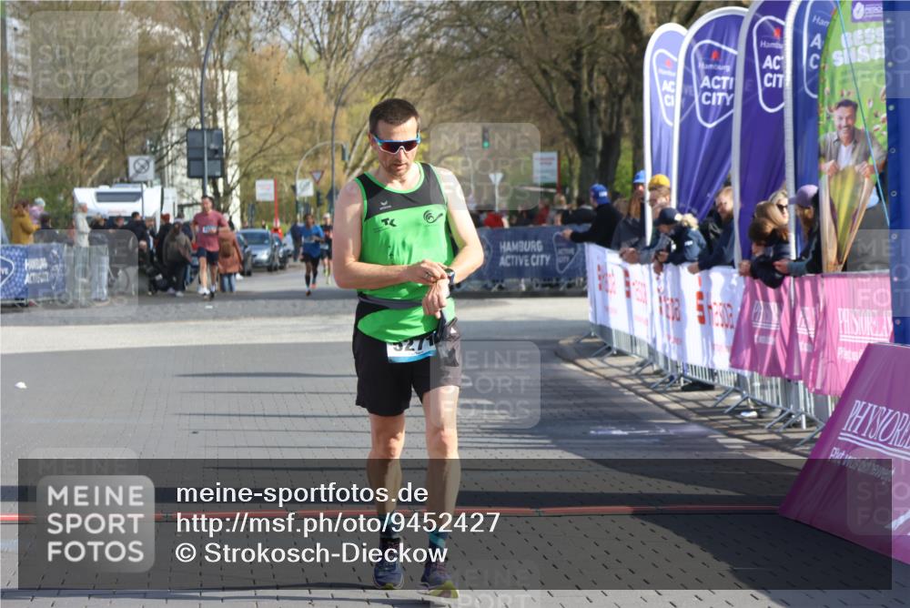 12.04.2026 - 45. Internationalen Wilhelmsburger Insellauf Strokosch-Dieckow http://msf.ph/oto/9452427 12.04.2026 10:23:05 Ziel 5271 meine-sportfotos.de