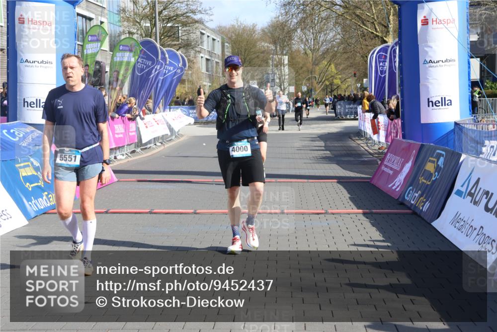 12.04.2026 - 45. Internationalen Wilhelmsburger Insellauf Strokosch-Dieckow http://msf.ph/oto/9452437 12.04.2026 10:35:32 Ziel 4000, 5551, 4109, 2497 meine-sportfotos.de