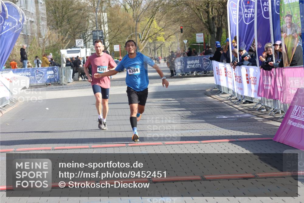 12.04.2026 - 45. Internationalen Wilhelmsburger Insellauf Strokosch-Dieckow http://msf.ph/oto/9452451 12.04.2026 10:23:15 Ziel 4384, 4291 meine-sportfotos.de