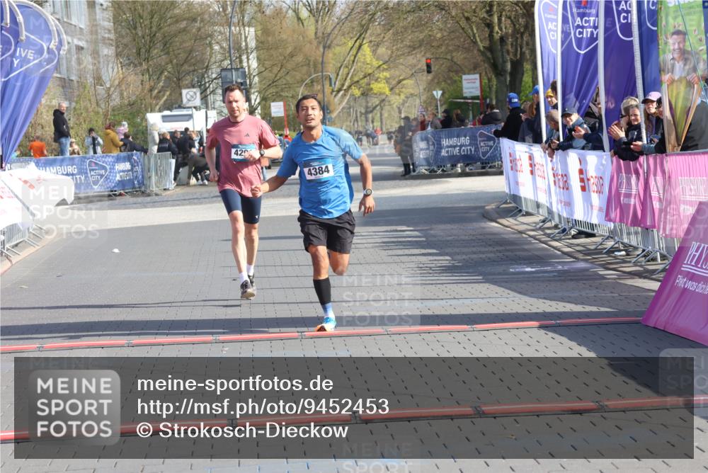 12.04.2026 - 45. Internationalen Wilhelmsburger Insellauf Strokosch-Dieckow http://msf.ph/oto/9452453 12.04.2026 10:23:15 Ziel 4384, 4291 meine-sportfotos.de
