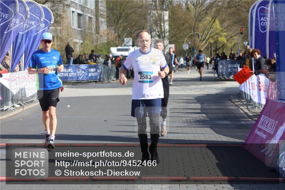 12.04.2026 - 45. Internationalen Wilhelmsburger Insellauf Strokosch-Dieckow http://msf.ph/oto/9452466 12.04.2026 10:35:40 Ziel 2497, 2583, 3759, 4127 meine-sportfotos.de