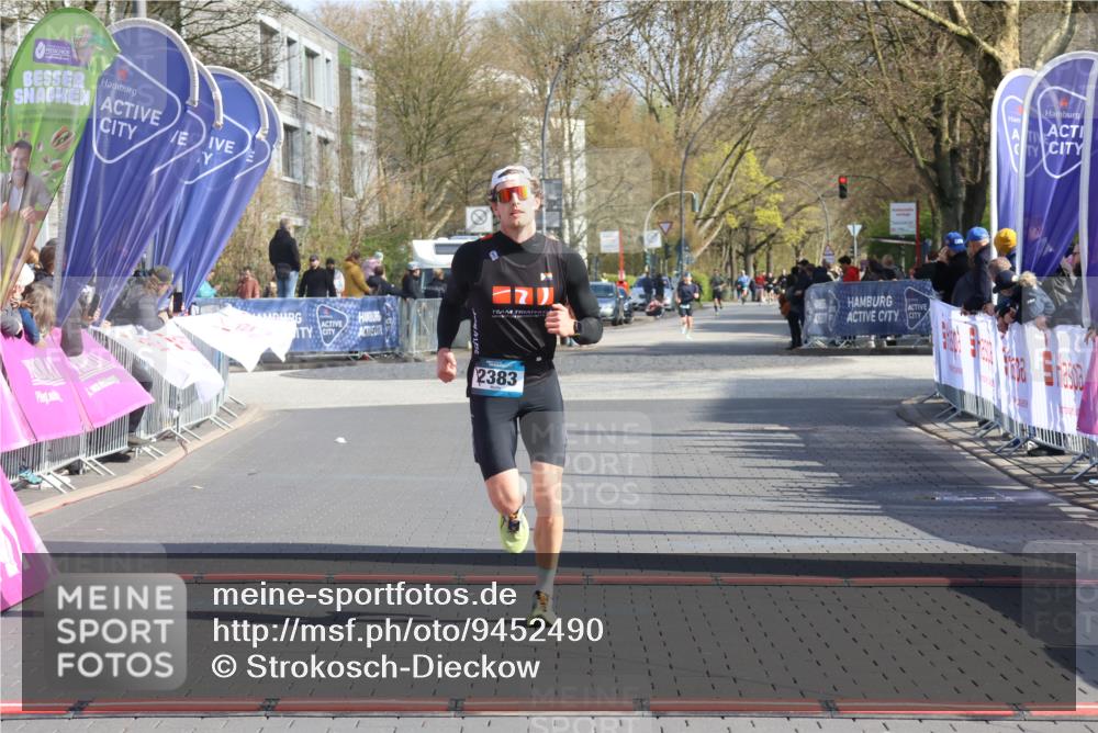 12.04.2026 - 45. Internationalen Wilhelmsburger Insellauf Strokosch-Dieckow http://msf.ph/oto/9452490 12.04.2026 10:23:23 Ziel 2383 meine-sportfotos.de