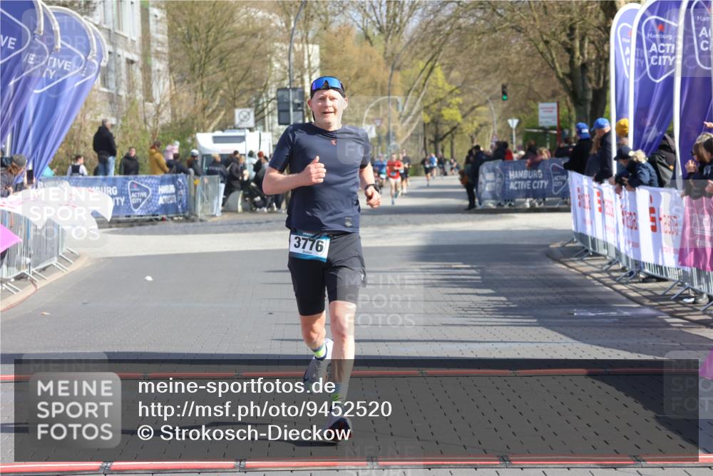 12.04.2026 - 45. Internationalen Wilhelmsburger Insellauf Strokosch-Dieckow http://msf.ph/oto/9452520 12.04.2026 10:23:41 Ziel 3776 meine-sportfotos.de