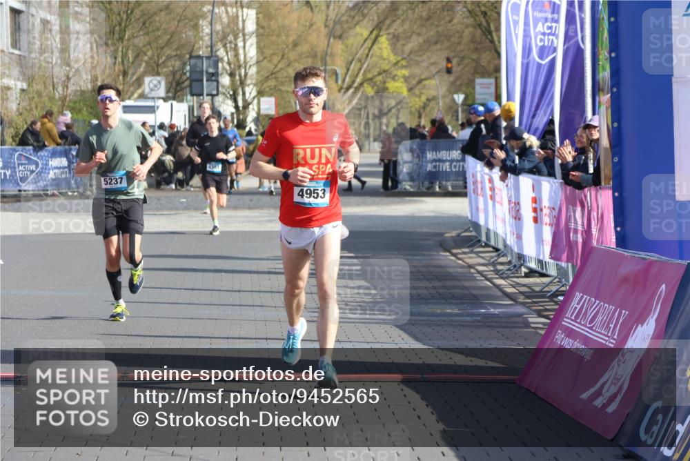 12.04.2026 - 45. Internationalen Wilhelmsburger Insellauf Strokosch-Dieckow http://msf.ph/oto/9452565 12.04.2026 10:23:54 Ziel 5812, 4953, 5237 meine-sportfotos.de
