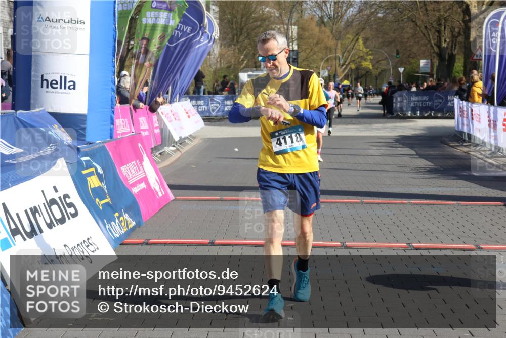12.04.2026 - 45. Internationalen Wilhelmsburger Insellauf Strokosch-Dieckow http://msf.ph/oto/9452624 12.04.2026 10:36:29 Ziel 2192, 3731, 4118 meine-sportfotos.de