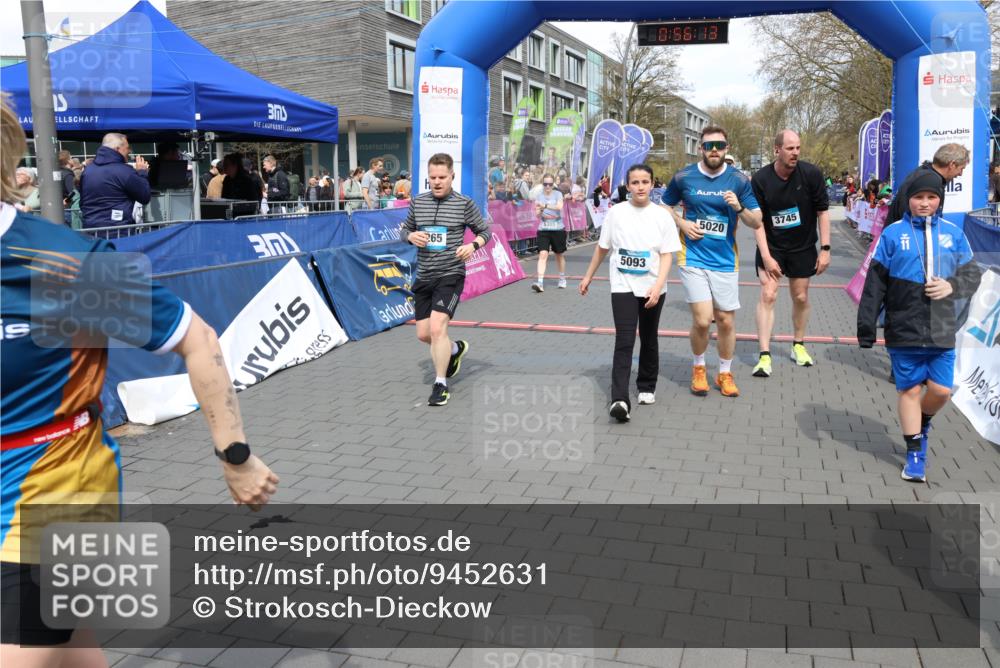 12.04.2026 - 45. Internationalen Wilhelmsburger Insellauf Strokosch-Dieckow http://msf.ph/oto/9452631 12.04.2026 13:09:13 Ziel 5027, 5093, 5020, 4265, 3035, 5305, 4757, 4039, 4901, 5746 meine-sportfotos.de