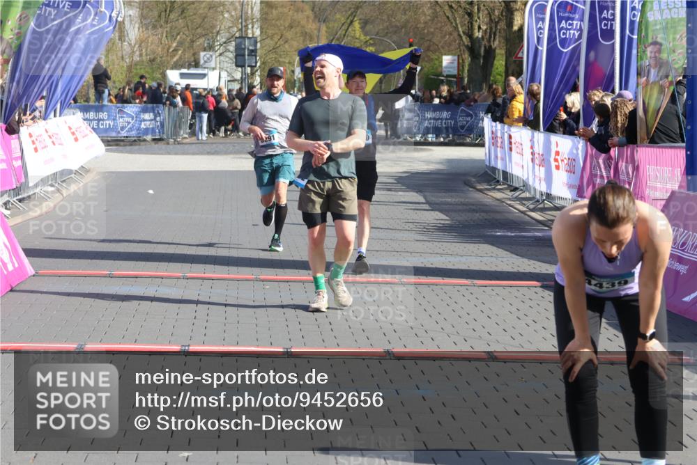 12.04.2026 - 45. Internationalen Wilhelmsburger Insellauf Strokosch-Dieckow http://msf.ph/oto/9452656 12.04.2026 10:36:42 Ziel 4172, 4030, 5291 meine-sportfotos.de