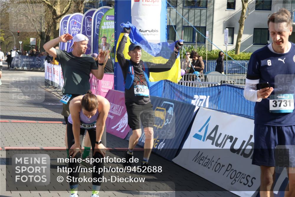 12.04.2026 - 45. Internationalen Wilhelmsburger Insellauf Strokosch-Dieckow http://msf.ph/oto/9452688 12.04.2026 10:36:45 Ziel 4172, 4030, 5291 meine-sportfotos.de