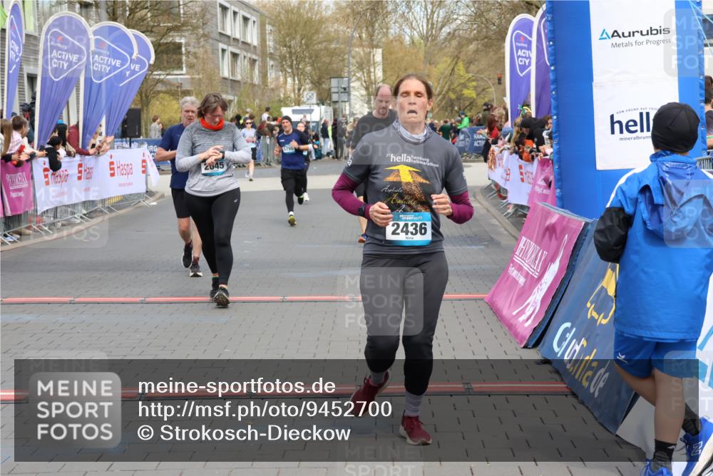 12.04.2026 - 45. Internationalen Wilhelmsburger Insellauf Strokosch-Dieckow http://msf.ph/oto/9452700 12.04.2026 13:09:00 Ziel 4967, 2436, 2045, 3745, 2046, 4102, 5795 meine-sportfotos.de