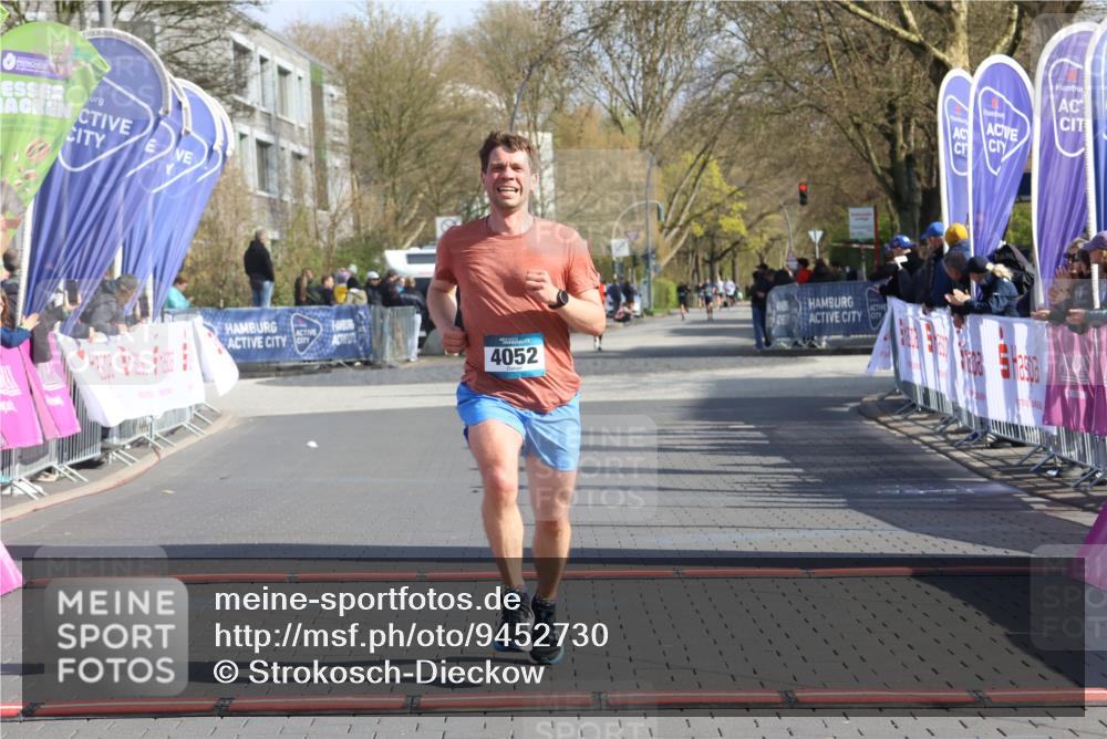 12.04.2026 - 45. Internationalen Wilhelmsburger Insellauf Strokosch-Dieckow http://msf.ph/oto/9452730 12.04.2026 10:24:44 Ziel 4052 meine-sportfotos.de
