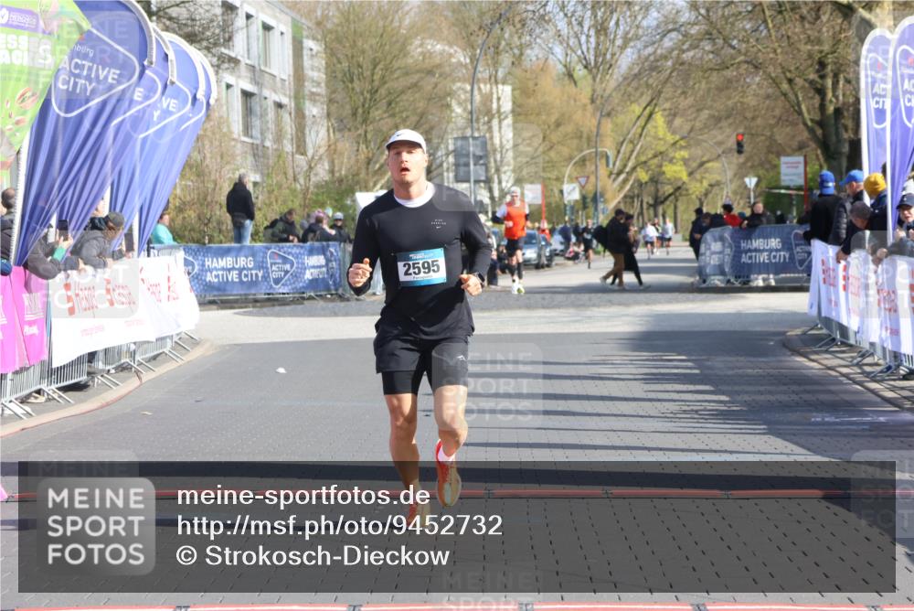 12.04.2026 - 45. Internationalen Wilhelmsburger Insellauf Strokosch-Dieckow http://msf.ph/oto/9452732 12.04.2026 10:24:51 Ziel 2595 meine-sportfotos.de