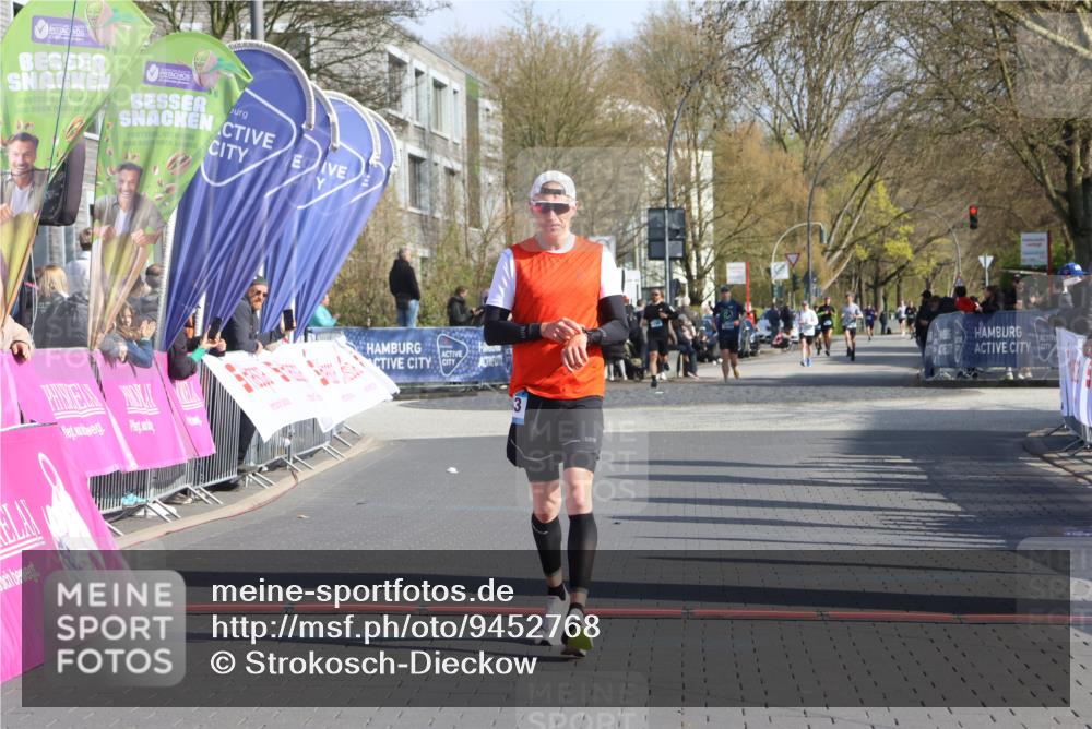 12.04.2026 - 45. Internationalen Wilhelmsburger Insellauf Strokosch-Dieckow http://msf.ph/oto/9452768 12.04.2026 10:25:02 Ziel 4143 meine-sportfotos.de