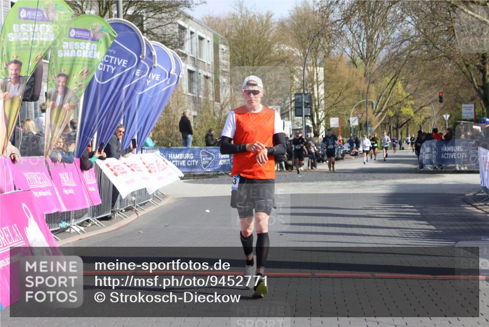 12.04.2026 - 45. Internationalen Wilhelmsburger Insellauf Strokosch-Dieckow http://msf.ph/oto/9452771 12.04.2026 10:25:03 Ziel 4143 meine-sportfotos.de