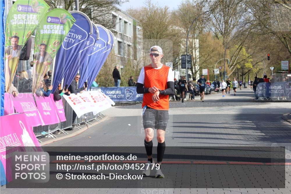 12.04.2026 - 45. Internationalen Wilhelmsburger Insellauf Strokosch-Dieckow http://msf.ph/oto/9452779 12.04.2026 10:25:03 Ziel 4143 meine-sportfotos.de