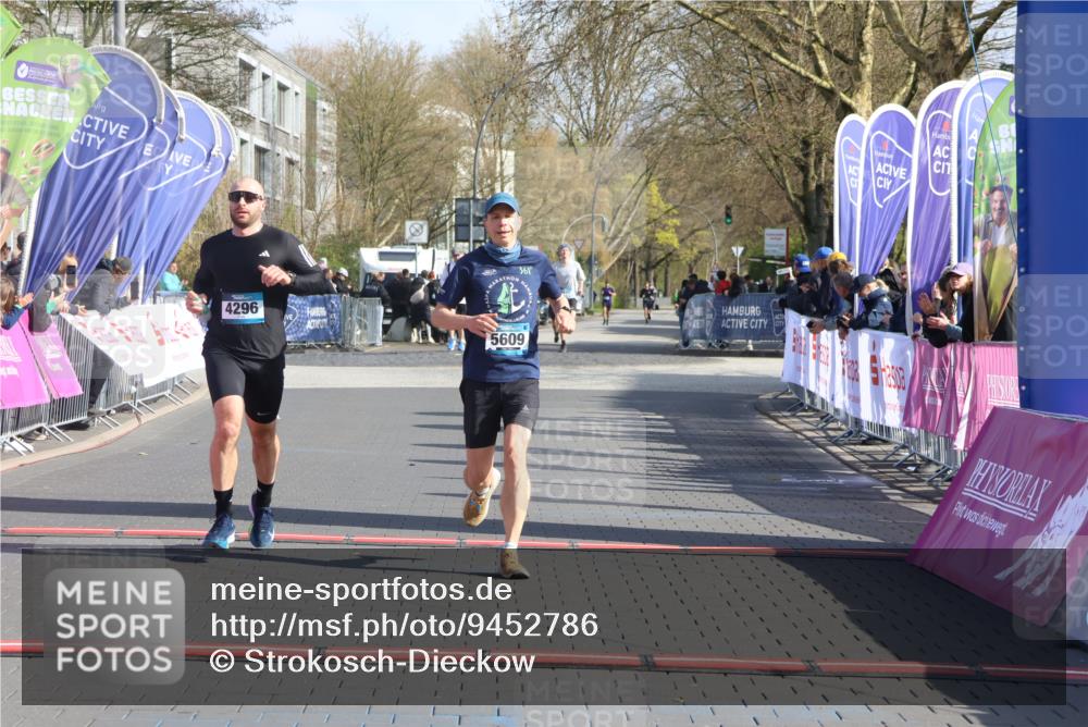 12.04.2026 - 45. Internationalen Wilhelmsburger Insellauf Strokosch-Dieckow http://msf.ph/oto/9452786 12.04.2026 10:25:12 Ziel 5609, 4296 meine-sportfotos.de