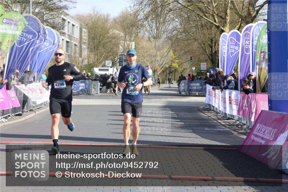 12.04.2026 - 45. Internationalen Wilhelmsburger Insellauf Strokosch-Dieckow http://msf.ph/oto/9452792 12.04.2026 10:25:13 Ziel 5609, 4296 meine-sportfotos.de