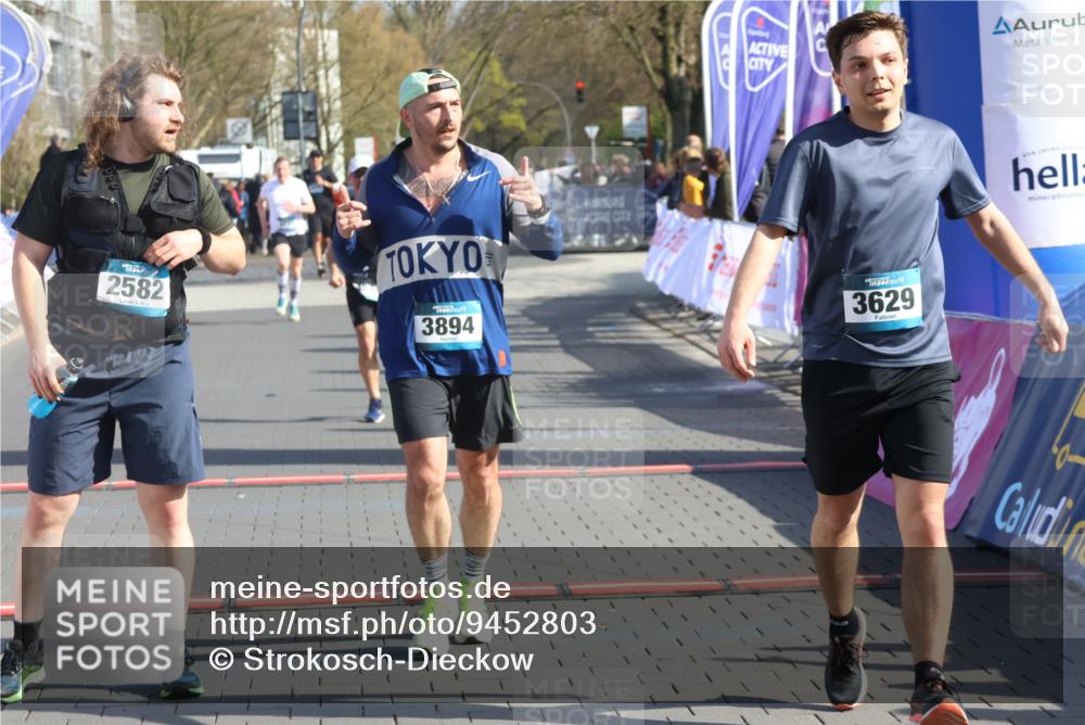12.04.2026 - 45. Internationalen Wilhelmsburger Insellauf Strokosch-Dieckow http://msf.ph/oto/9452803 12.04.2026 10:37:07 Ziel 3629, 3894, 4544 meine-sportfotos.de