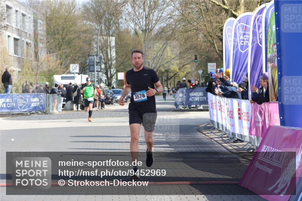 12.04.2026 - 45. Internationalen Wilhelmsburger Insellauf Strokosch-Dieckow http://msf.ph/oto/9452969 12.04.2026 10:26:02 Ziel 3578 meine-sportfotos.de