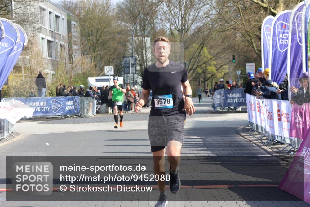 12.04.2026 - 45. Internationalen Wilhelmsburger Insellauf Strokosch-Dieckow http://msf.ph/oto/9452980 12.04.2026 10:26:03 Ziel 3578 meine-sportfotos.de