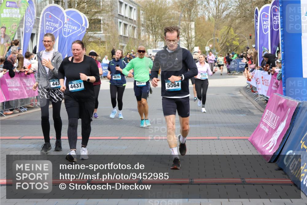 12.04.2026 - 45. Internationalen Wilhelmsburger Insellauf Strokosch-Dieckow http://msf.ph/oto/9452985 12.04.2026 13:08:11 Ziel 5401, 2728, 2478, 2477, 5564, 4437, 4436, 2421, 4676, 3868, 4405, 4725, 4416, 3970 meine-sportfotos.de