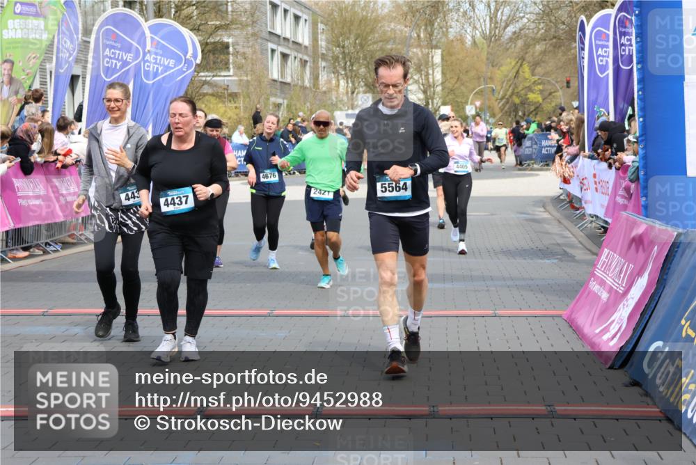 12.04.2026 - 45. Internationalen Wilhelmsburger Insellauf Strokosch-Dieckow http://msf.ph/oto/9452988 12.04.2026 13:08:11 Ziel 5401, 2728, 2478, 2477, 5564, 4437, 4436, 2421, 4676, 3868, 4405, 4725, 4416, 3970 meine-sportfotos.de