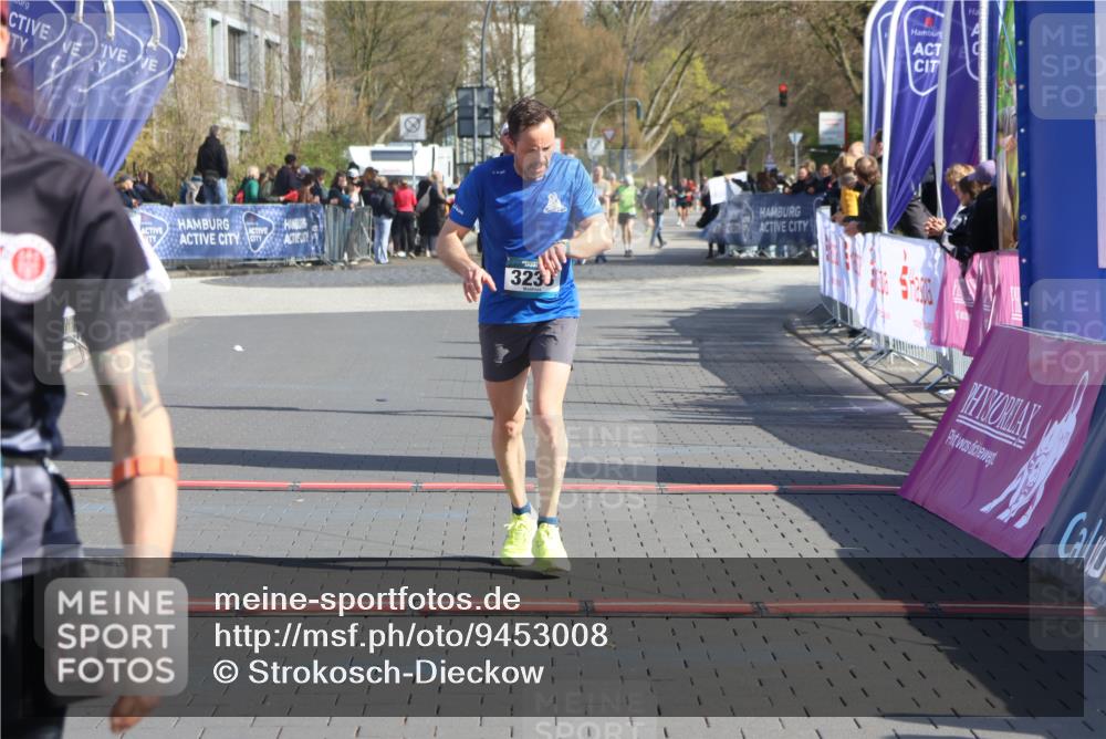 12.04.2026 - 45. Internationalen Wilhelmsburger Insellauf Strokosch-Dieckow http://msf.ph/oto/9453008 12.04.2026 10:37:50 Ziel 3492, 5643, 3238, 2531 meine-sportfotos.de