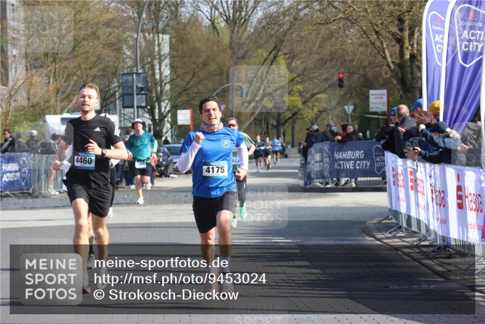 12.04.2026 - 45. Internationalen Wilhelmsburger Insellauf Strokosch-Dieckow http://msf.ph/oto/9453024 12.04.2026 10:26:20 Ziel 4175, 4460, 2382 meine-sportfotos.de