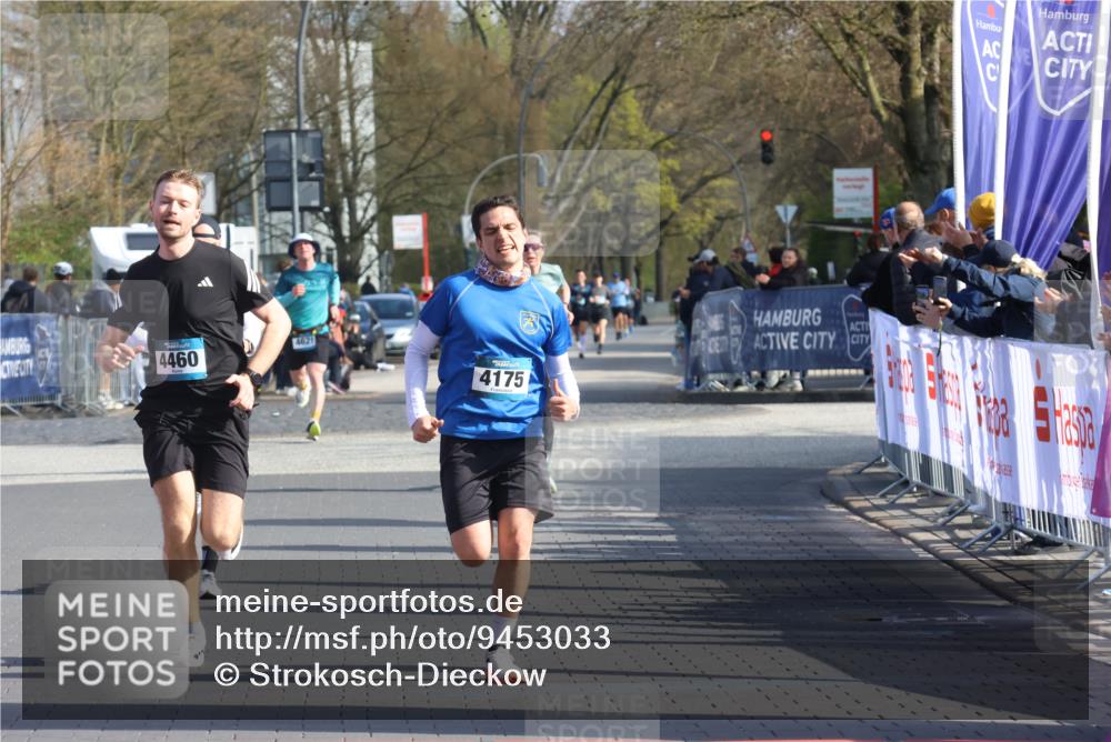 12.04.2026 - 45. Internationalen Wilhelmsburger Insellauf Strokosch-Dieckow http://msf.ph/oto/9453033 12.04.2026 10:26:20 Ziel 4175, 4460, 2382 meine-sportfotos.de