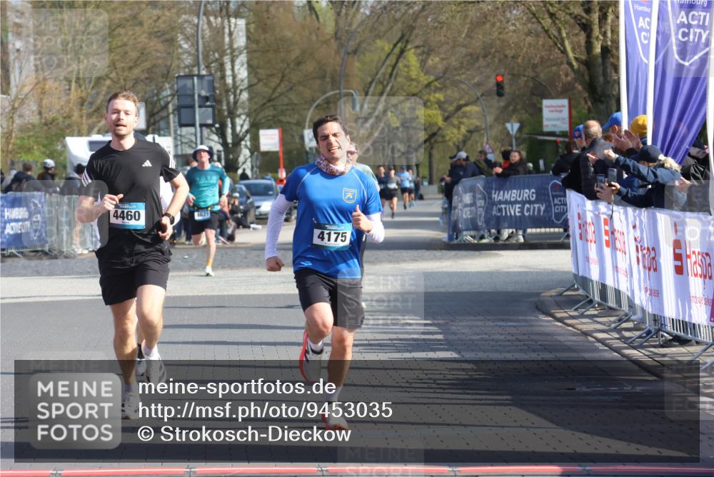 12.04.2026 - 45. Internationalen Wilhelmsburger Insellauf Strokosch-Dieckow http://msf.ph/oto/9453035 12.04.2026 10:26:20 Ziel 4175, 4460, 2382 meine-sportfotos.de