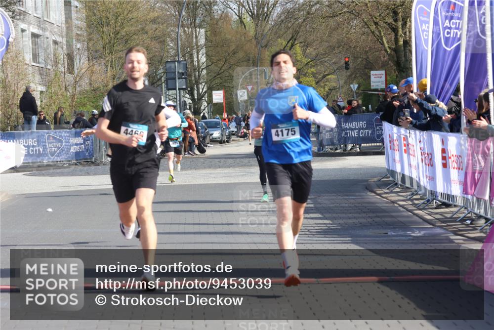 12.04.2026 - 45. Internationalen Wilhelmsburger Insellauf Strokosch-Dieckow http://msf.ph/oto/9453039 12.04.2026 10:26:21 Ziel 4175, 4460, 2382 meine-sportfotos.de