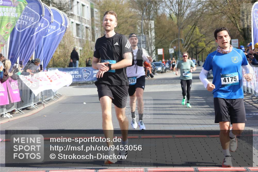 12.04.2026 - 45. Internationalen Wilhelmsburger Insellauf Strokosch-Dieckow http://msf.ph/oto/9453056 12.04.2026 10:26:22 Ziel 4175, 4460, 2382, 3487 meine-sportfotos.de
