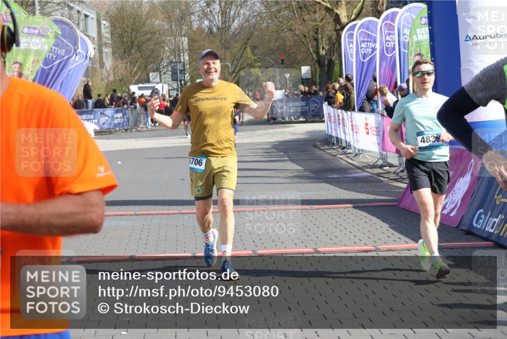 12.04.2026 - 45. Internationalen Wilhelmsburger Insellauf Strokosch-Dieckow http://msf.ph/oto/9453080 12.04.2026 10:38:13 Ziel 2657, 4833, 5706 meine-sportfotos.de