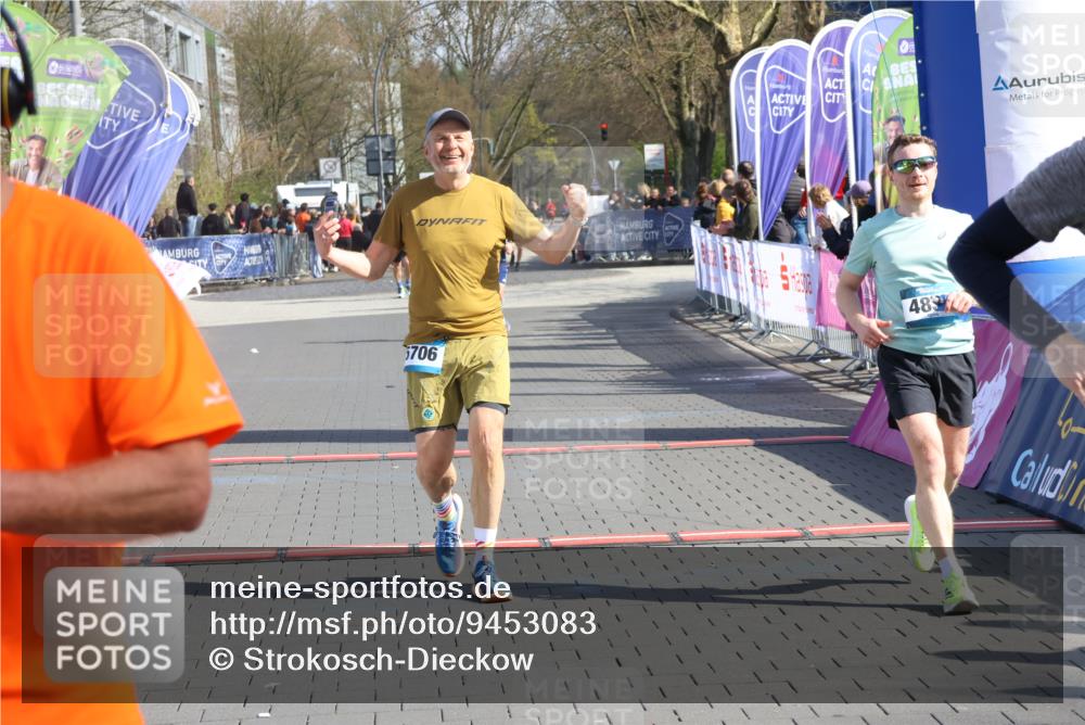 12.04.2026 - 45. Internationalen Wilhelmsburger Insellauf Strokosch-Dieckow http://msf.ph/oto/9453083 12.04.2026 10:38:13 Ziel 2657, 4833, 5706 meine-sportfotos.de