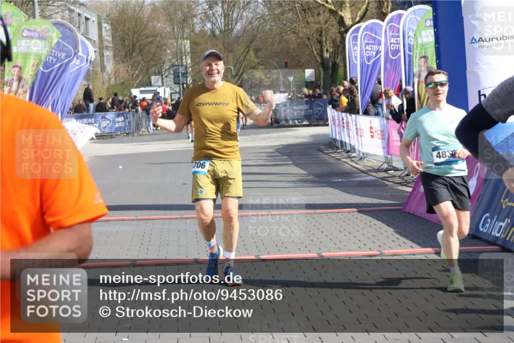 12.04.2026 - 45. Internationalen Wilhelmsburger Insellauf Strokosch-Dieckow http://msf.ph/oto/9453086 12.04.2026 10:38:13 Ziel 2657, 4833, 5706 meine-sportfotos.de