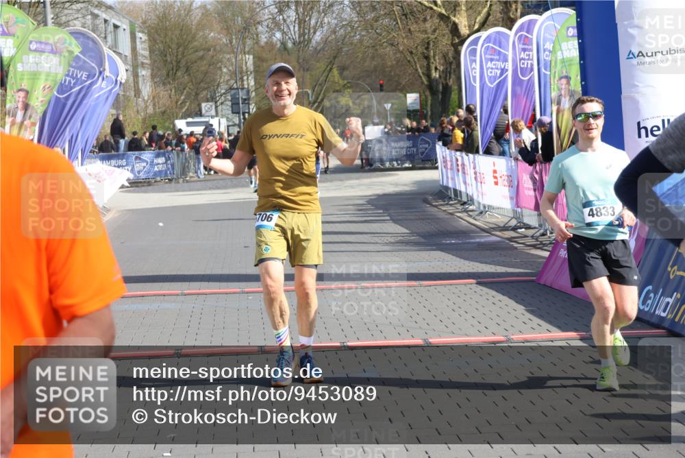 12.04.2026 - 45. Internationalen Wilhelmsburger Insellauf Strokosch-Dieckow http://msf.ph/oto/9453089 12.04.2026 10:38:13 Ziel 2657, 4833, 5706 meine-sportfotos.de