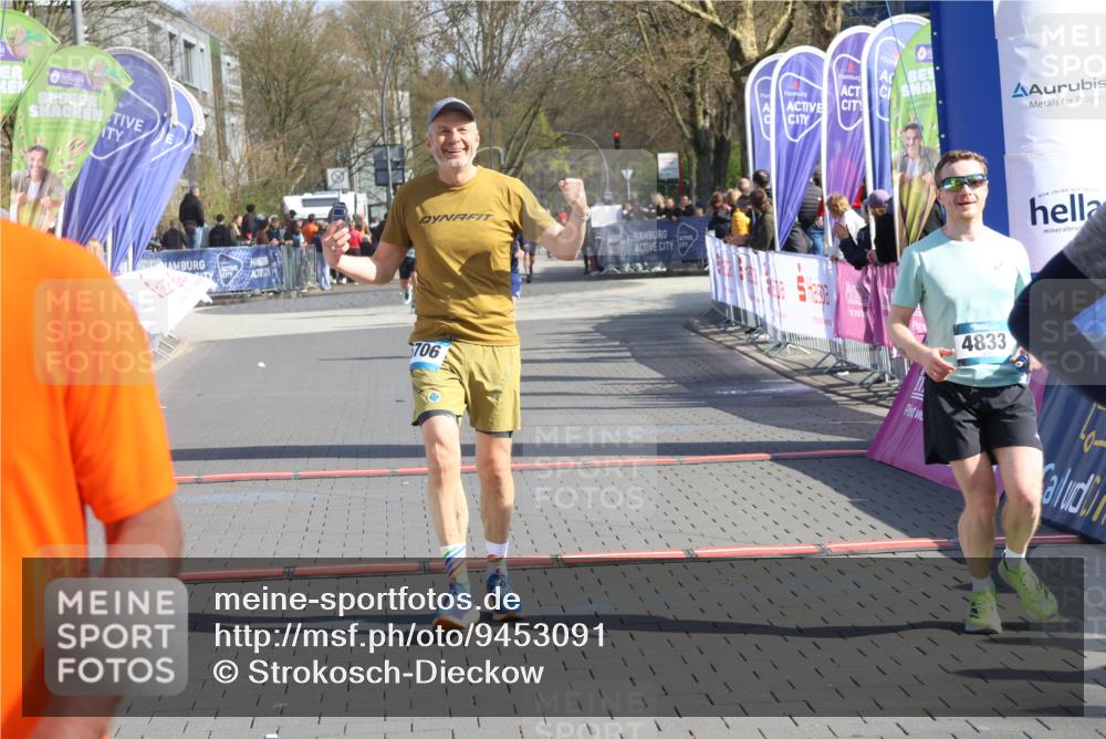 12.04.2026 - 45. Internationalen Wilhelmsburger Insellauf Strokosch-Dieckow http://msf.ph/oto/9453091 12.04.2026 10:38:13 Ziel 2657, 4833, 5706 meine-sportfotos.de