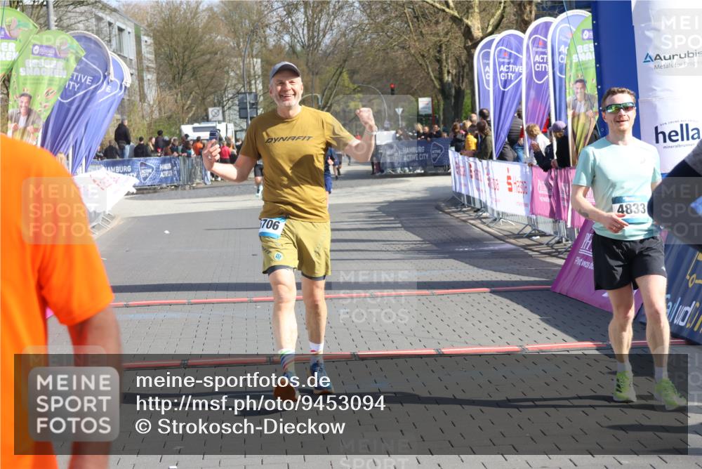 12.04.2026 - 45. Internationalen Wilhelmsburger Insellauf Strokosch-Dieckow http://msf.ph/oto/9453094 12.04.2026 10:38:13 Ziel 2657, 4833, 5706 meine-sportfotos.de