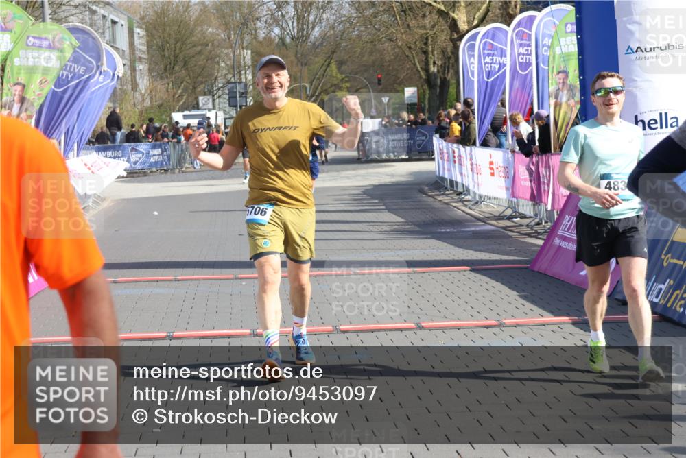 12.04.2026 - 45. Internationalen Wilhelmsburger Insellauf Strokosch-Dieckow http://msf.ph/oto/9453097 12.04.2026 10:38:13 Ziel 2657, 4833, 5706 meine-sportfotos.de