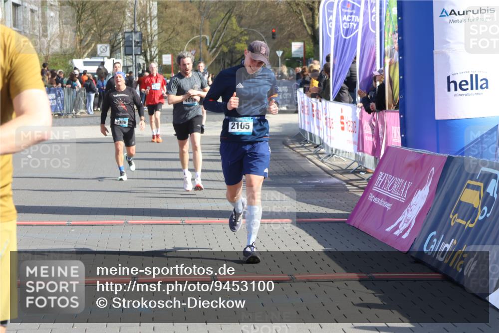 12.04.2026 - 45. Internationalen Wilhelmsburger Insellauf Strokosch-Dieckow http://msf.ph/oto/9453100 12.04.2026 10:38:18 Ziel 2105, 4013, 3386 meine-sportfotos.de