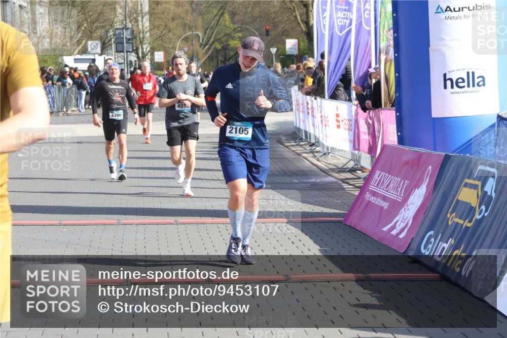 12.04.2026 - 45. Internationalen Wilhelmsburger Insellauf Strokosch-Dieckow http://msf.ph/oto/9453107 12.04.2026 10:38:18 Ziel 2105, 4013, 3386 meine-sportfotos.de