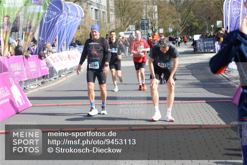 12.04.2026 - 45. Internationalen Wilhelmsburger Insellauf Strokosch-Dieckow http://msf.ph/oto/9453113 12.04.2026 10:38:22 Ziel 2105, 4013, 3386, 5289, 2537, 2020 meine-sportfotos.de